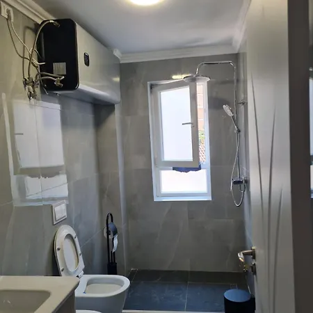 Louis Apartman