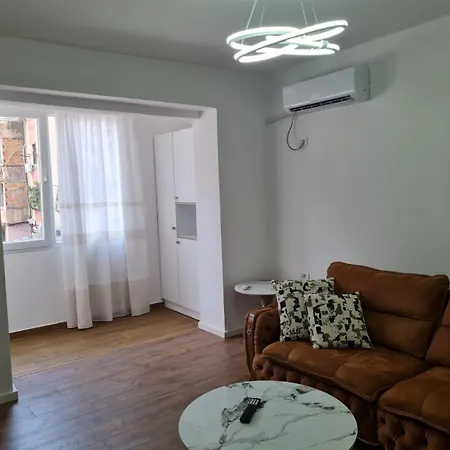 Apartman Louis Tirana